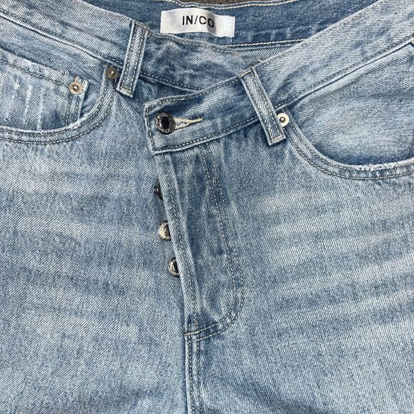 IN/CO CROSSOVER WAIST BUTTON FLY LIGHT WASH BLUE DENIM JEANS  -Y2K - SIZE 25 - Picture 1 of 13